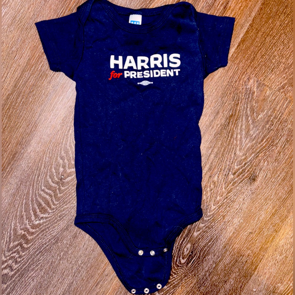 Baby 12-18 months Harris for President Onesie!